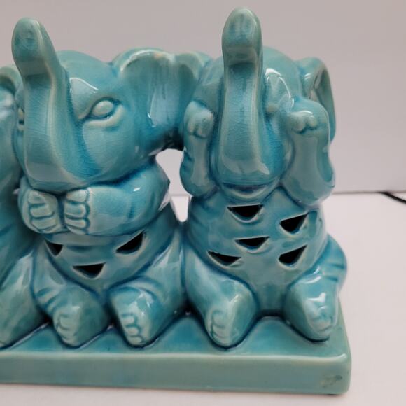 Three Wise Sitting Elephants See No Hear No Speak No Evil - Picture 8 of 12